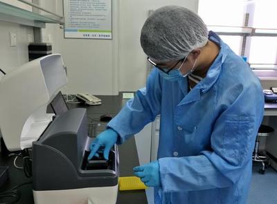 科技戰(zhàn)“疫”顯擔(dān)當(dāng) 昌平企業(yè)成功研發(fā)新冠病毒檢測(cè)試劑盒背后的創(chuàng)新與貢獻(xiàn)